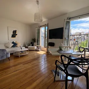  Appartement Lumineux, Parc Monceau, Champs Elysées, Sacré Coeur France
